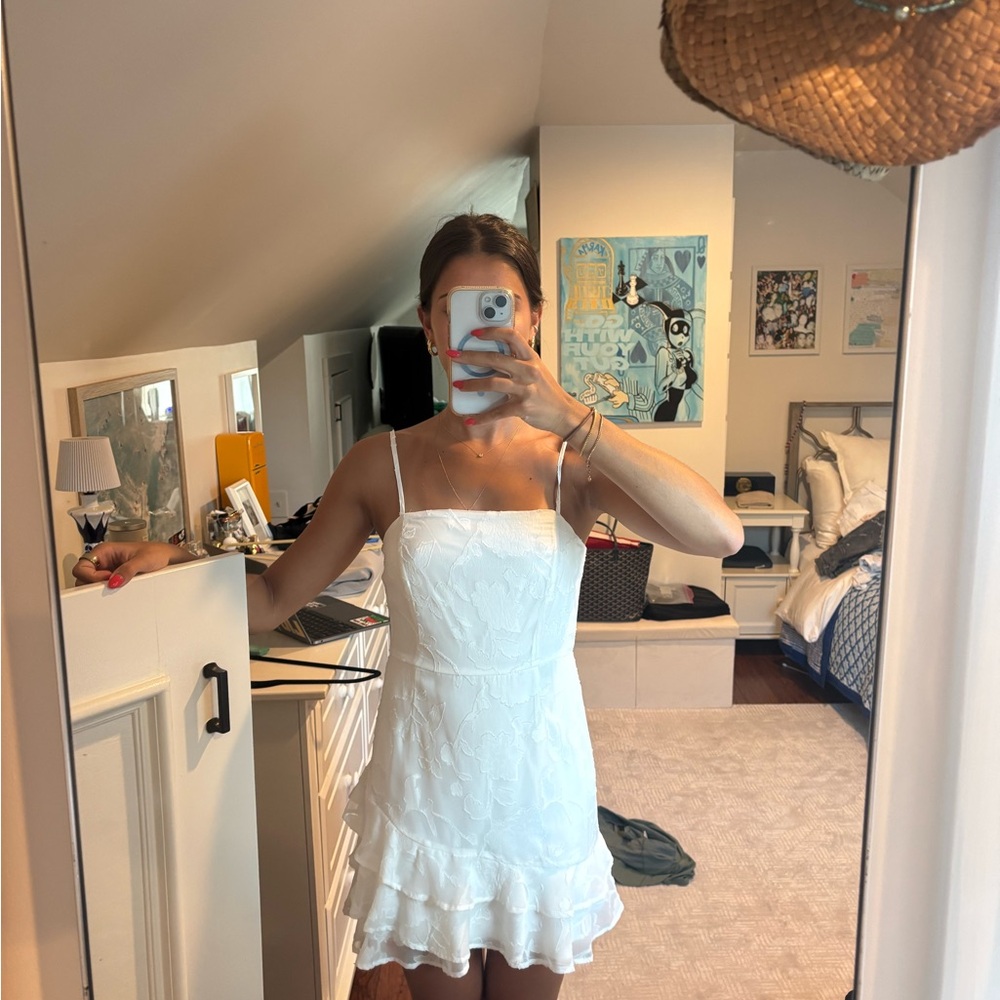 Elegant White Lace Dress